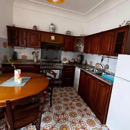 فندق مبيت وإفطار Casa Dora